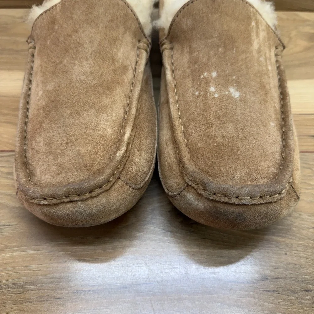 UGG Ascot Mens Slippers 9 Tan Suede Moc Toe Shearling Fur Lined Cozy